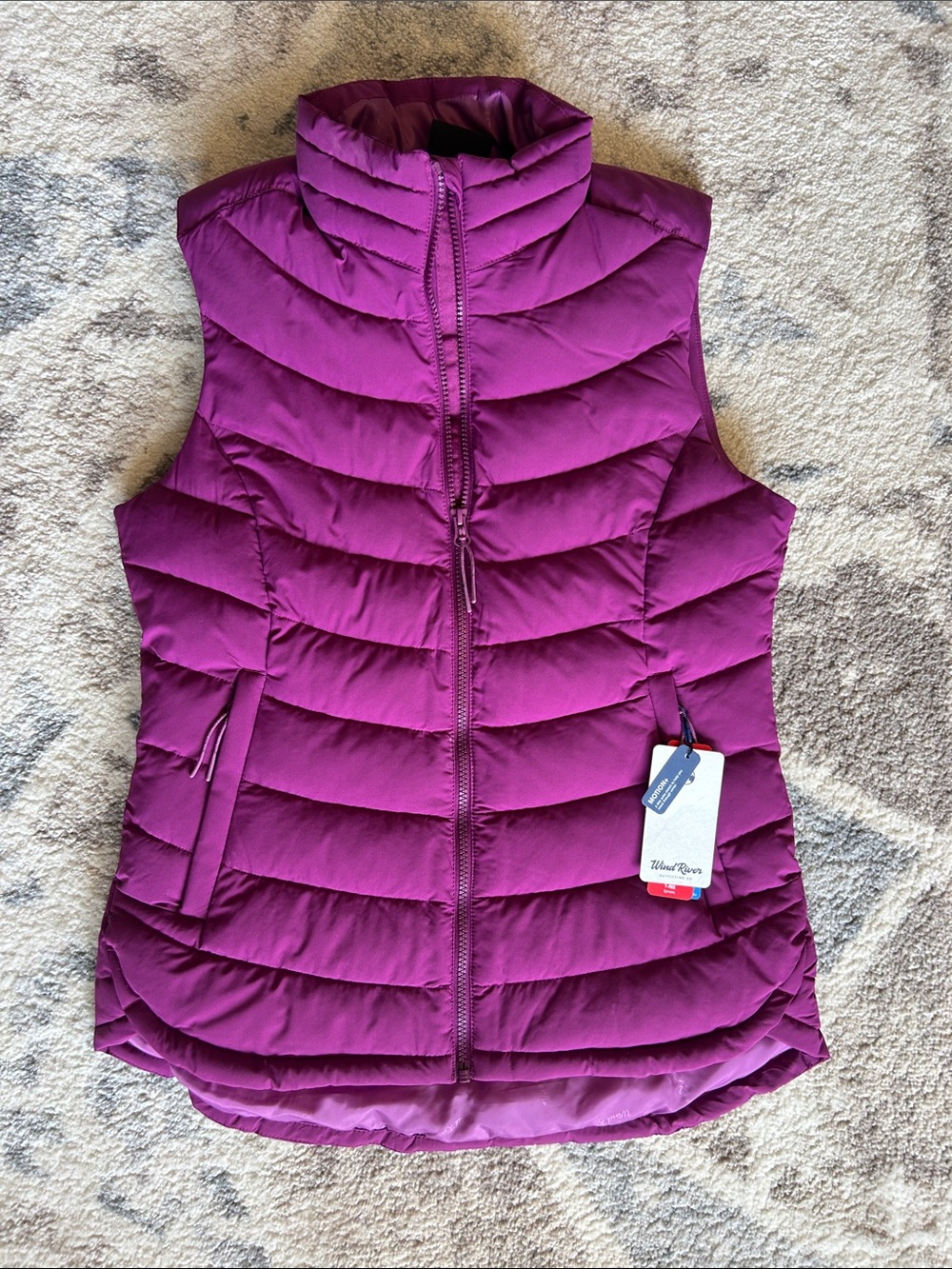 NWT Wind River vest